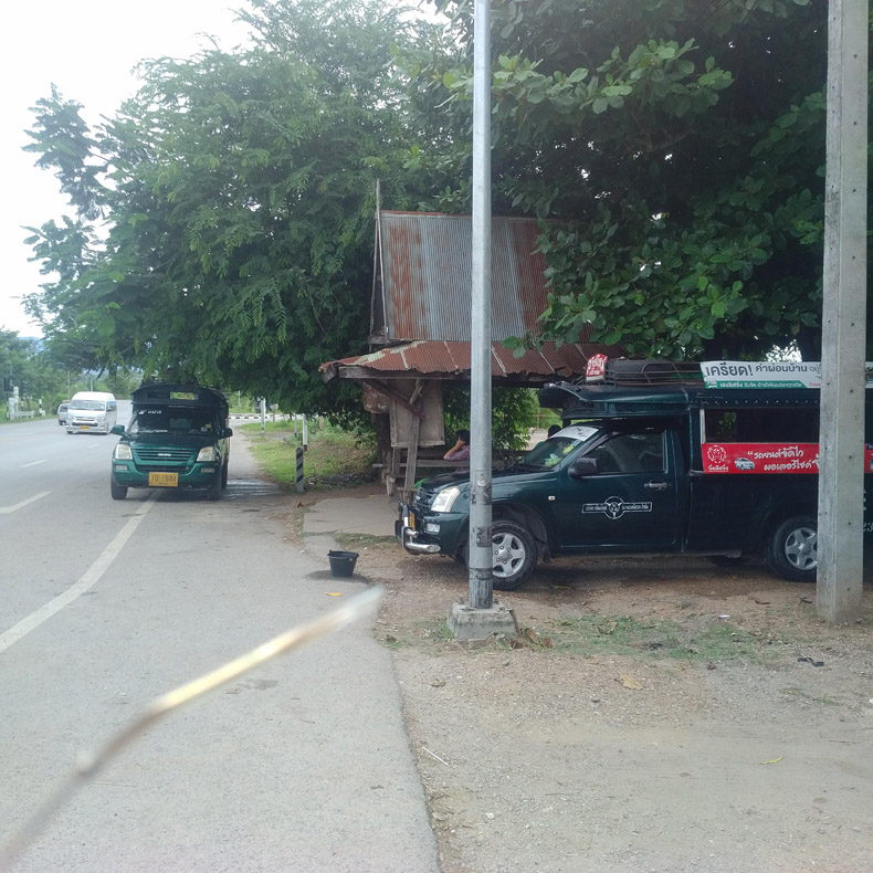 Minibus( Mea Gak ->Chiangmai- [Waroroj])